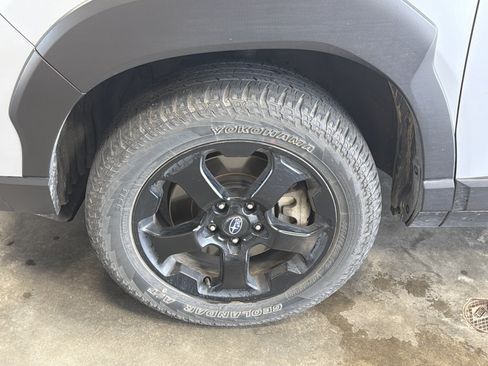 Certified 2022 Subaru Forester Wilderness AWD/4WD image 5