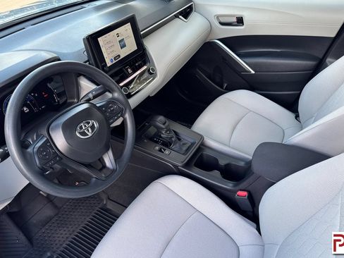 Used 2026 Toyota Corolla Cross L AWD/4WD image 10