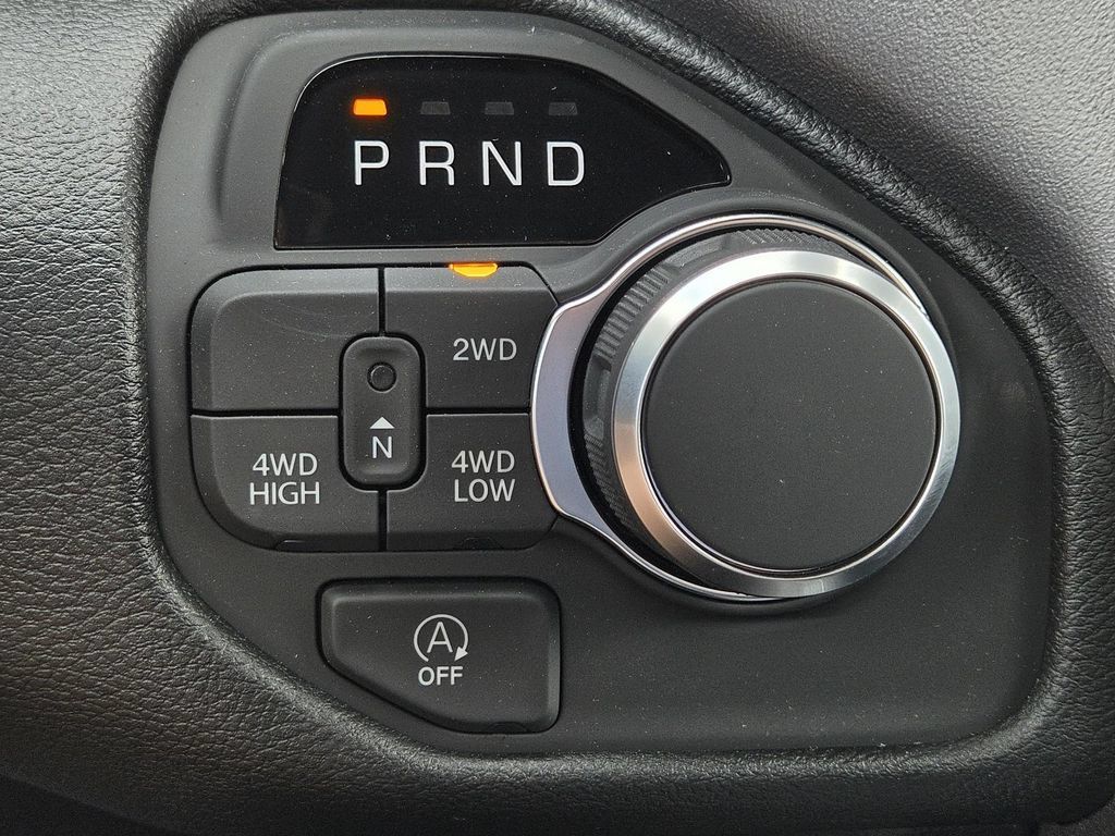 New 2026 RAM 1500 Express AWD/4WD image 16