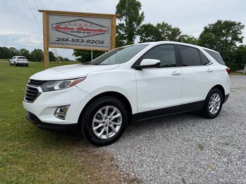 Used 2021 Chevrolet Equinox LT FWD image 2