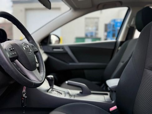 Used 2012 MAZDA MAZDA3 i Touring image 13