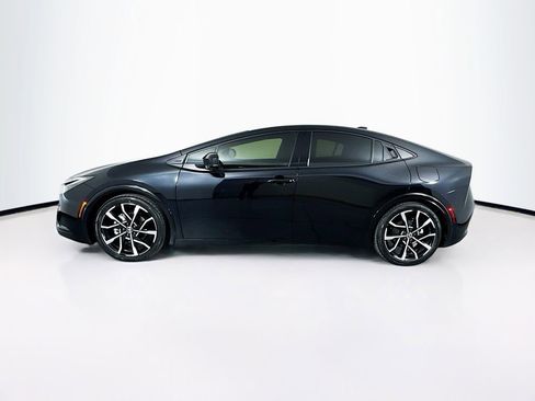 Used 2024 Toyota Prius Prime XSE image 6