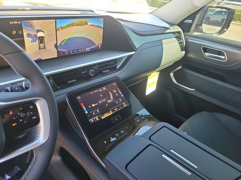 New 2026 INFINITI QX80 Luxe image 20