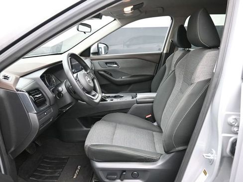 Used 2022 Nissan Rogue SV FWD image 21