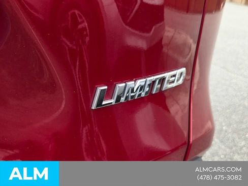 Used 2024 Toyota RAV4 Limited FWD image 11