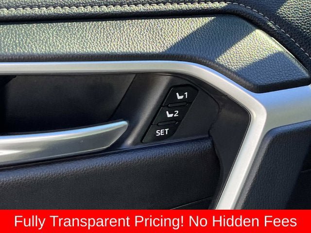Used 2020 Toyota RAV4 Limited AWD/4WD image 27