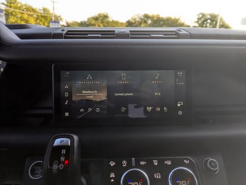 Used 2020 Land Rover Defender 110 X image 22