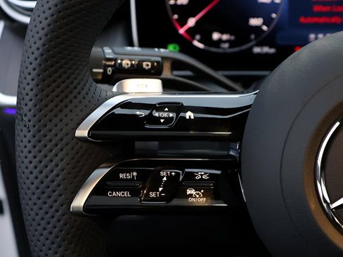 Certified 2026 Mercedes-Benz GLC 300 4MATIC image 30