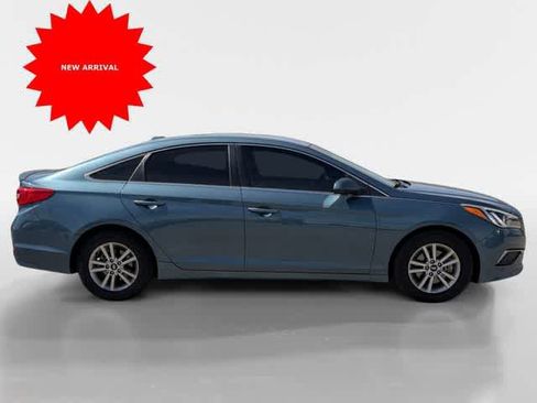Used 2017 Hyundai Sonata SE image 6