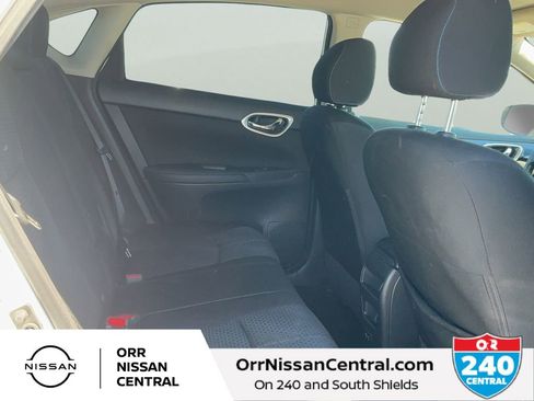 Used 2019 Nissan Sentra SR FWD image 12
