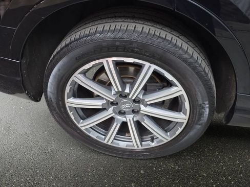 Used 2018 Audi Q7 3.0T Prestige w/ Prestige Package AWD/4WD image 33