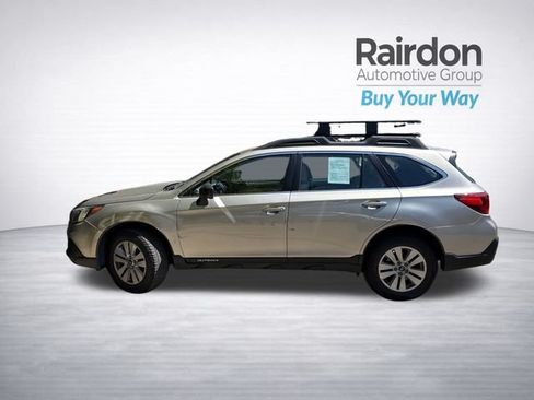 Used 2019 Subaru Outback 2.5i AWD/4WD image 4