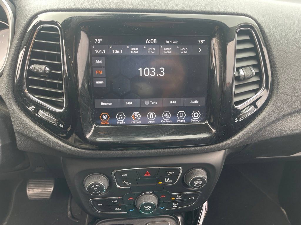 Used 2021 Jeep Compass Limited AWD/4WD image 14