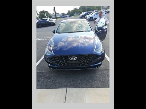Used 2021 Hyundai Sonata Limited FWD image 1