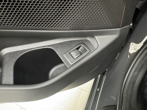 Used 2023 BMW 330i xDrive Sedan w/ Premium Package image 28