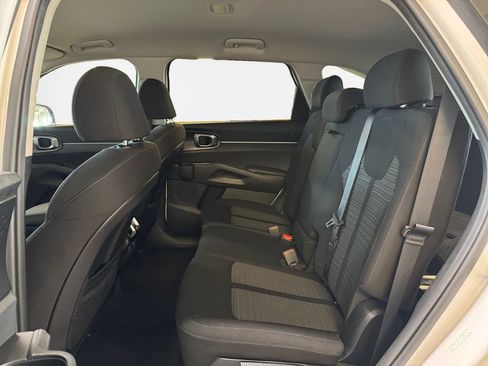 Certified 2023 Kia Sorento LX AWD/4WD image 24