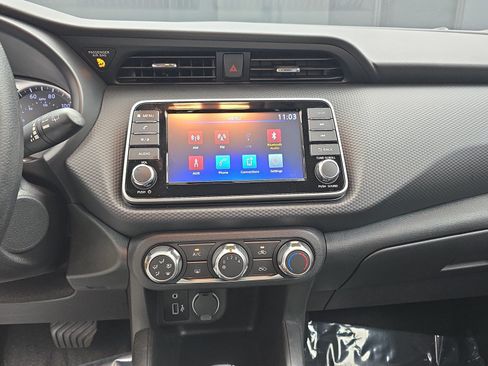 Used 2025 Nissan Kicks Play S FWD image 21