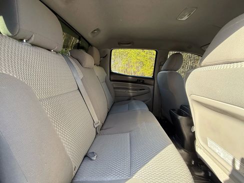 Used 2012 Toyota Tacoma PreRunner w/ SR5 Pkg image 19