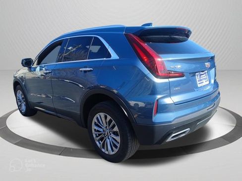 Used 2024 Cadillac XT4 Premium Luxury AWD/4WD image 5