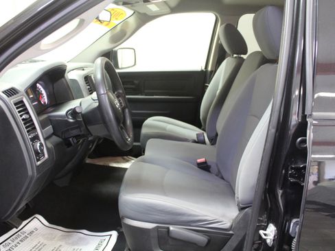 Used 2017 RAM 1500 Express image 15