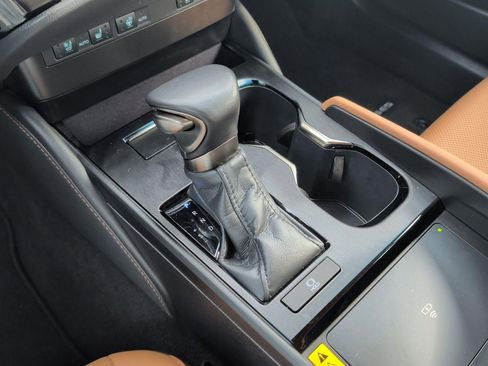 Certified 2025 Lexus ES 350 w/ Premium Package FWD image 21