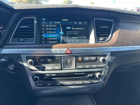 Used 2018 Genesis G80 3.8 w/ Option Group 03 image 18