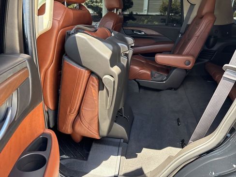 Used 2019 Cadillac Escalade Premium Luxury AWD/4WD image 62