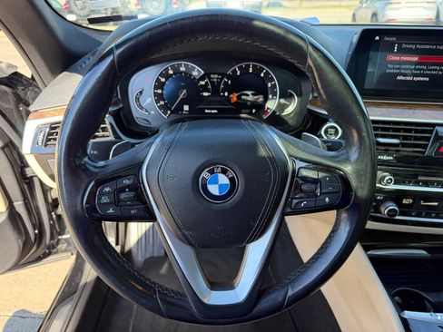 Used 2019 BMW 530i RWD image 14