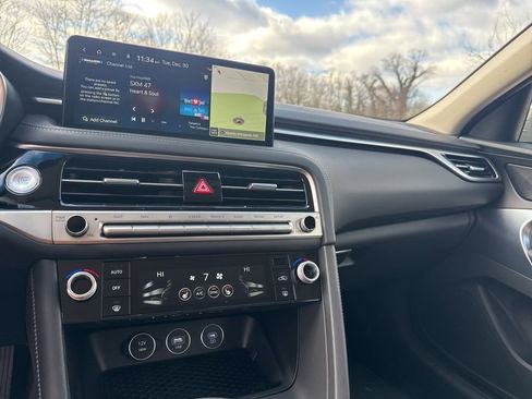 New 2026 Genesis G70 2.5T image 19