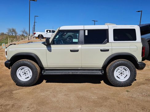 New 2026 Ford Bronco Heritage Edition AWD/4WD image 9