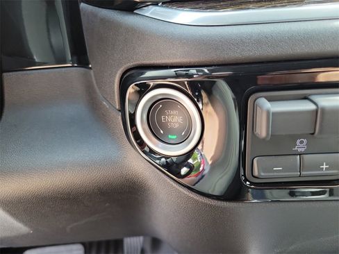 New 2025 GMC Sierra 1500 Elevation w/ Preferred Package image 25