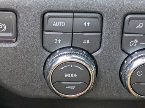 New 2026 GMC Sierra 2500 SLT image 26