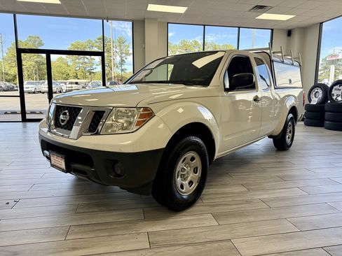 Used 2016 Nissan Frontier S image 3