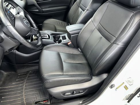 Used 2021 Nissan Rogue Sport SL w/ Premium Package image 5