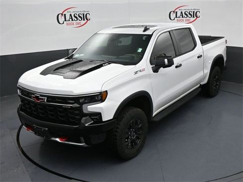 Used 2023 Chevrolet Silverado 1500 ZR2 w/ Technology Package image 19