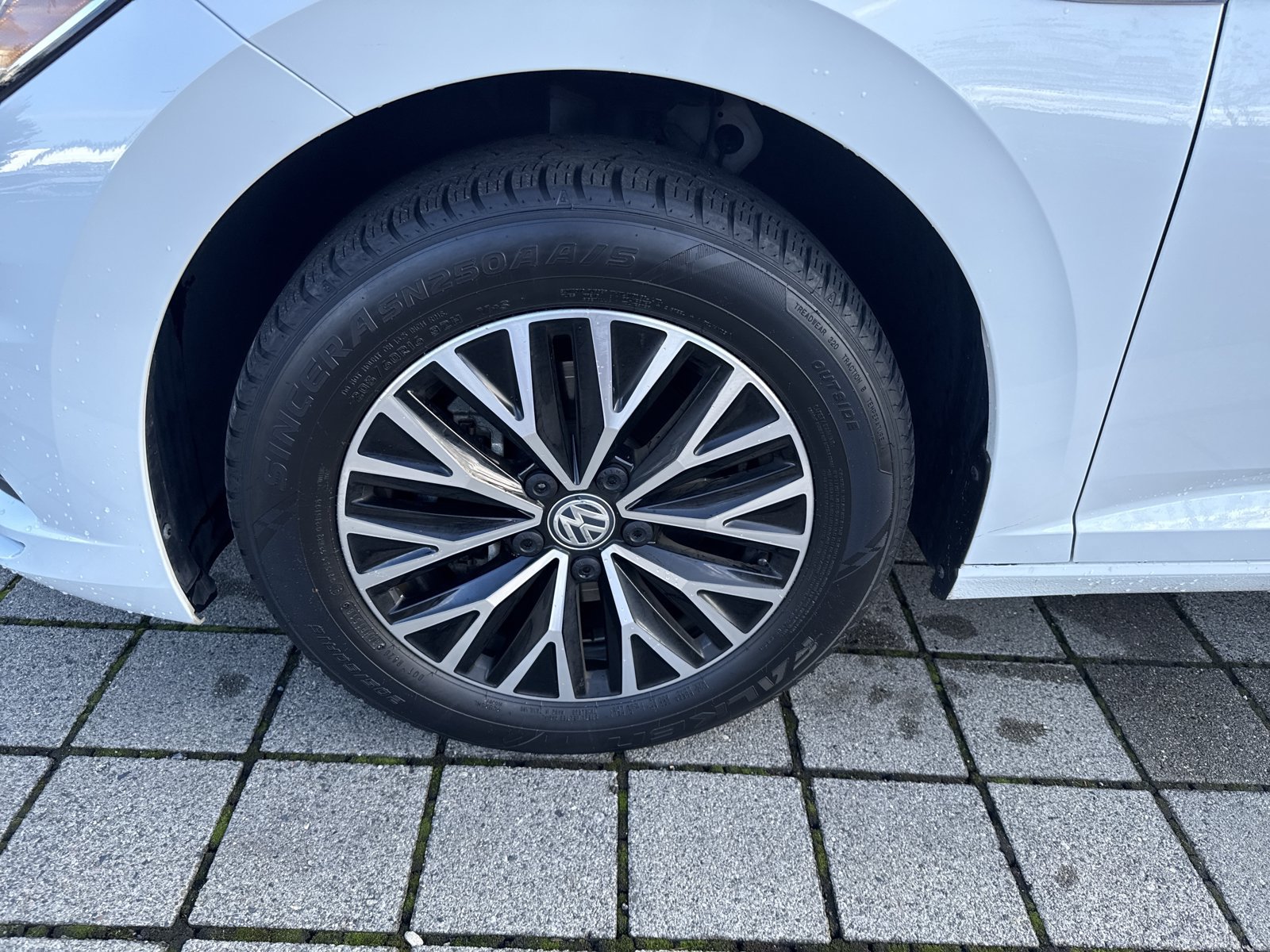 Used 2019 Volkswagen Jetta SEL FWD image 9