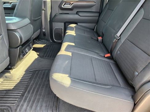 Used 2025 Chevrolet Silverado 1500 LT image 32