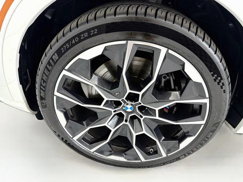 Used 2025 BMW X7 xDrive40i w/ M Sport Package AWD/4WD image 30