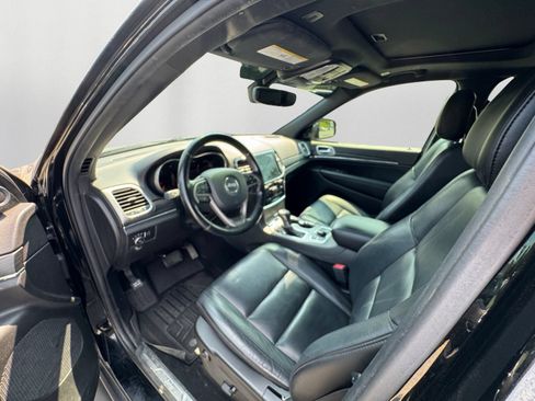 Used 2020 Jeep Grand Cherokee Limited AWD/4WD image 11