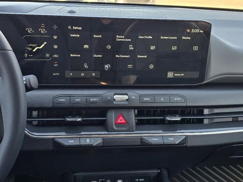 New 2025 Kia K4 EX image 15