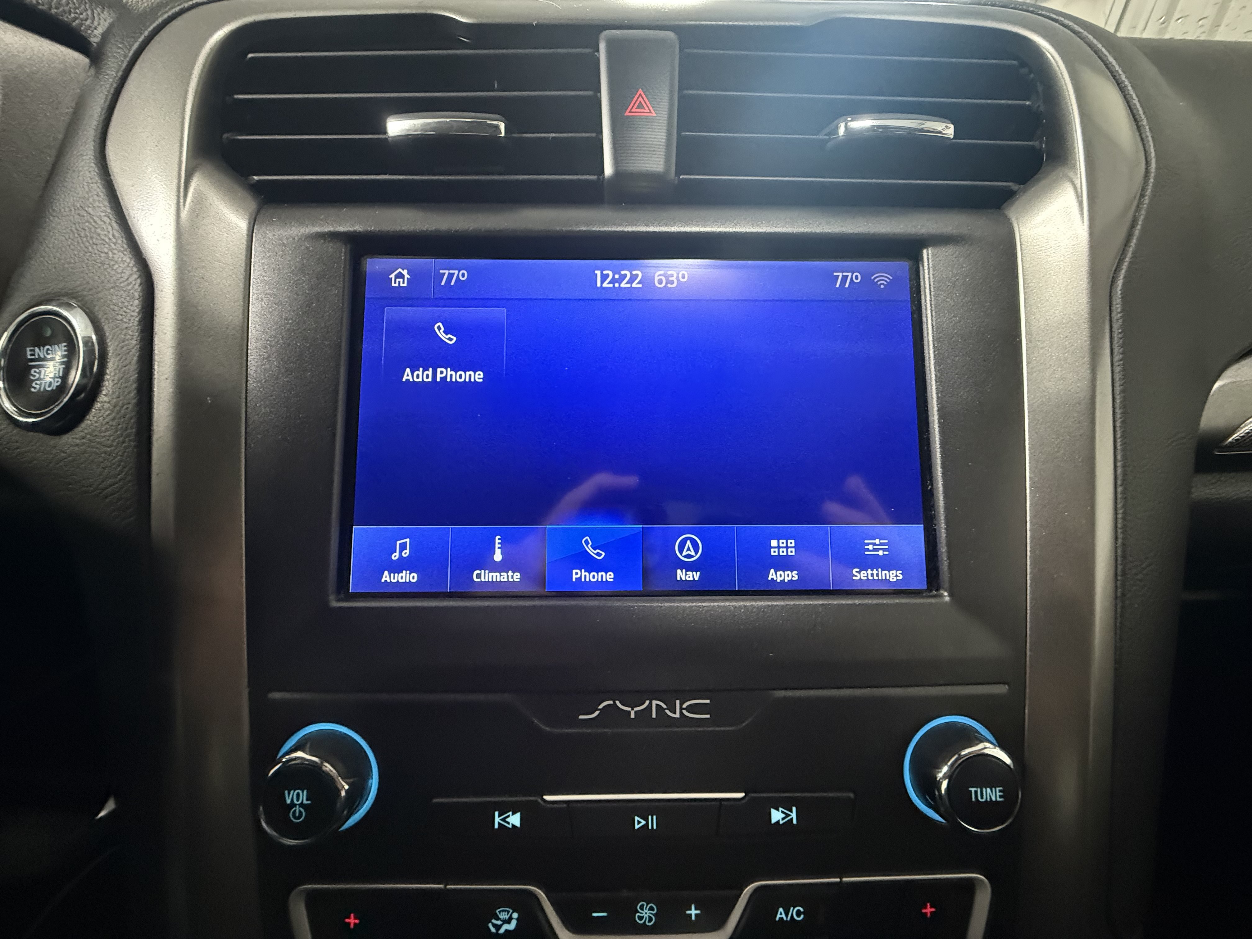 Used 2020 Ford Fusion SE FWD image 27