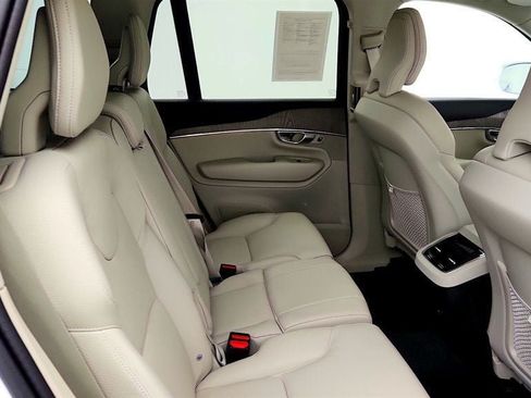 Used 2024 Volvo XC90 B6 Plus w/ Protection Package Premier AWD/4WD image 23