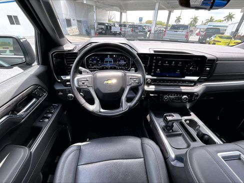 Certified 2022 Chevrolet Silverado 1500 LTZ w/ LTZ Premium Package AWD/4WD image 20
