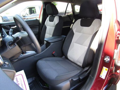 Used 2024 Chevrolet Trax LS w/ LS Convenience Package FWD image 17