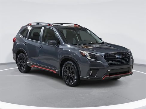 Used 2022 Subaru Forester Sport image 3