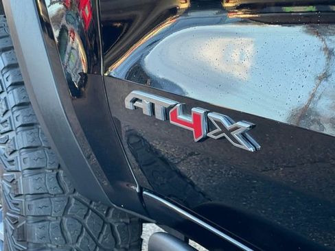 Used 2024 GMC Canyon AT4X image 7