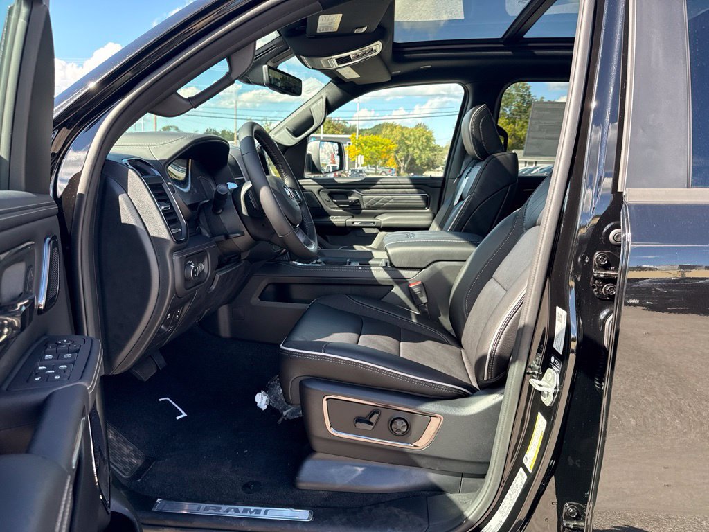 New 2027 RAM 1500 Limited AWD/4WD image 17