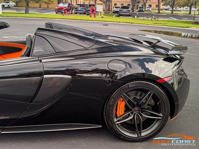 Used 2018 McLaren 570S Spider RWD image 37
