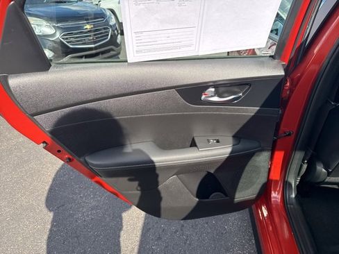 Used 2023 Kia Forte GT-Line image 38