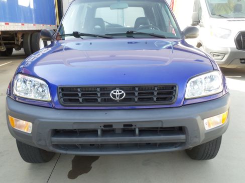 Used 1998 Toyota RAV4 2WD 2-Door image 24
